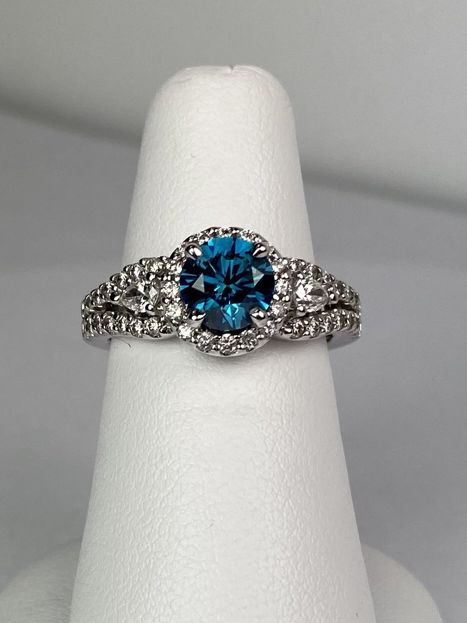blue dia ring